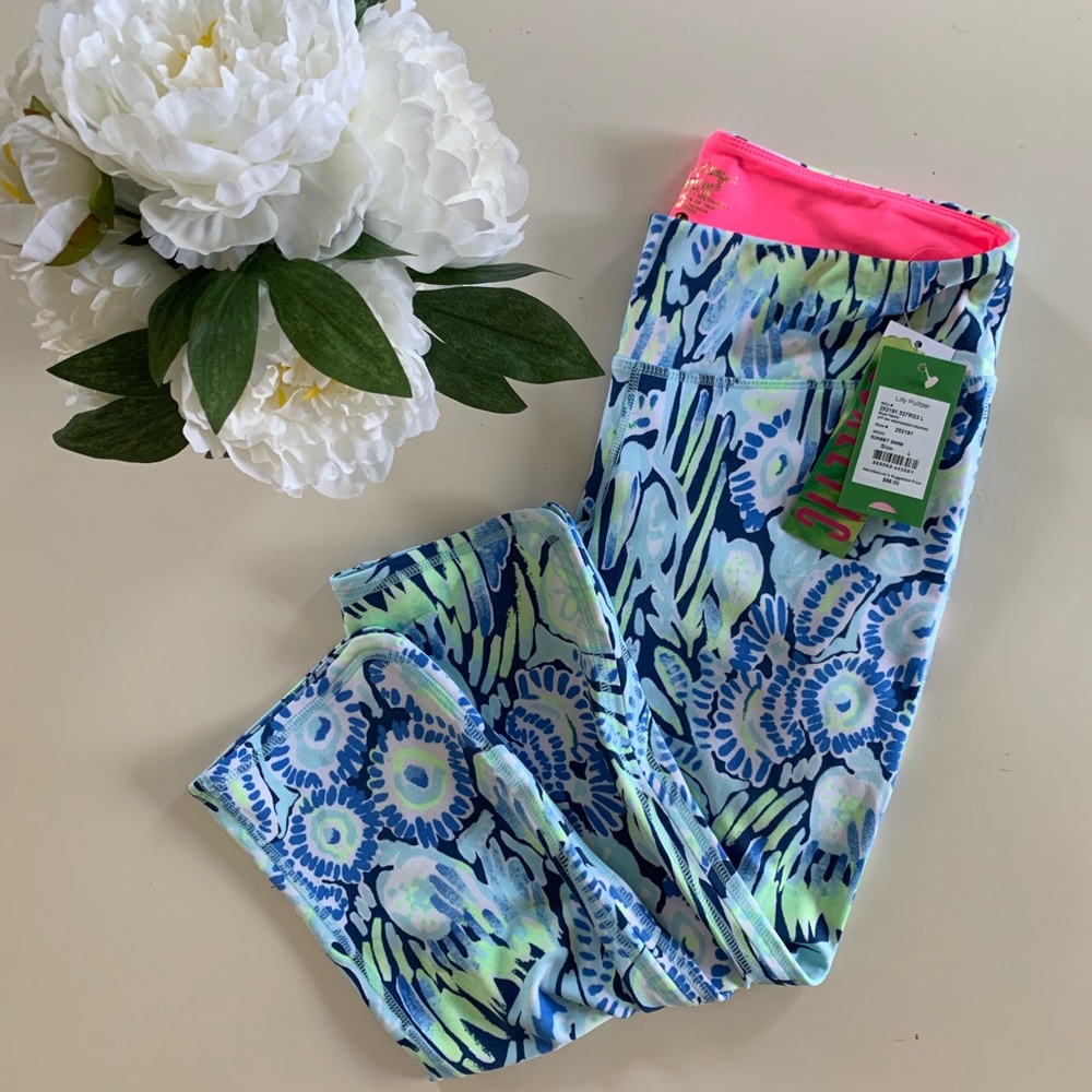 SOLD - NWT size L Lilly Pulitzer Luxletic leggings
